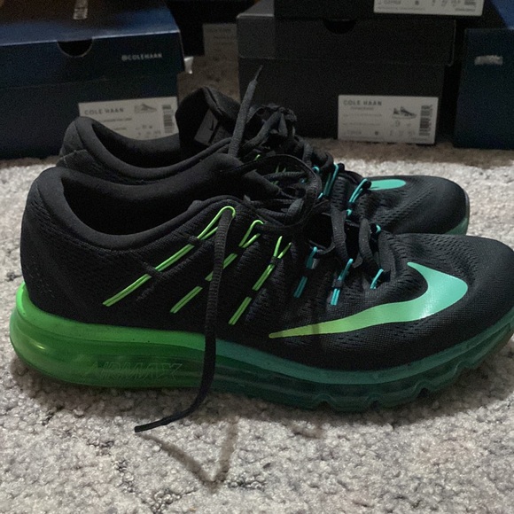 2016 Nike AirMax - Picture 4 of 5